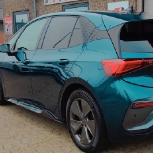 Keramisk coating af elbil med ekstra lakbeskyttelse