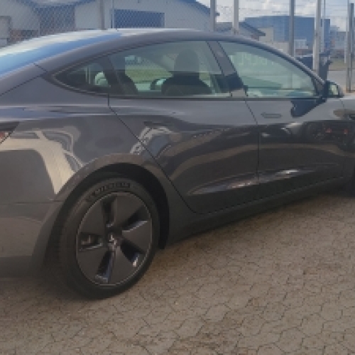 Keramisk coating Tesla Model 3 med smudsafvisende og slidstærk overflade
