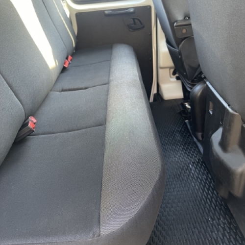 Bilpleje og rengøring – efter indvendig rens med ren kabine i varebil