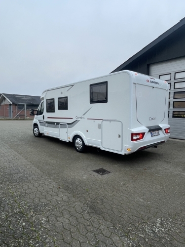 Bilpleje og rengøring – udvendig rengøring af autocamper efter behandling