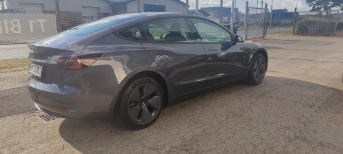 Keramisk coating Tesla Model 3 med smudsafvisende og slidstærk overflade
